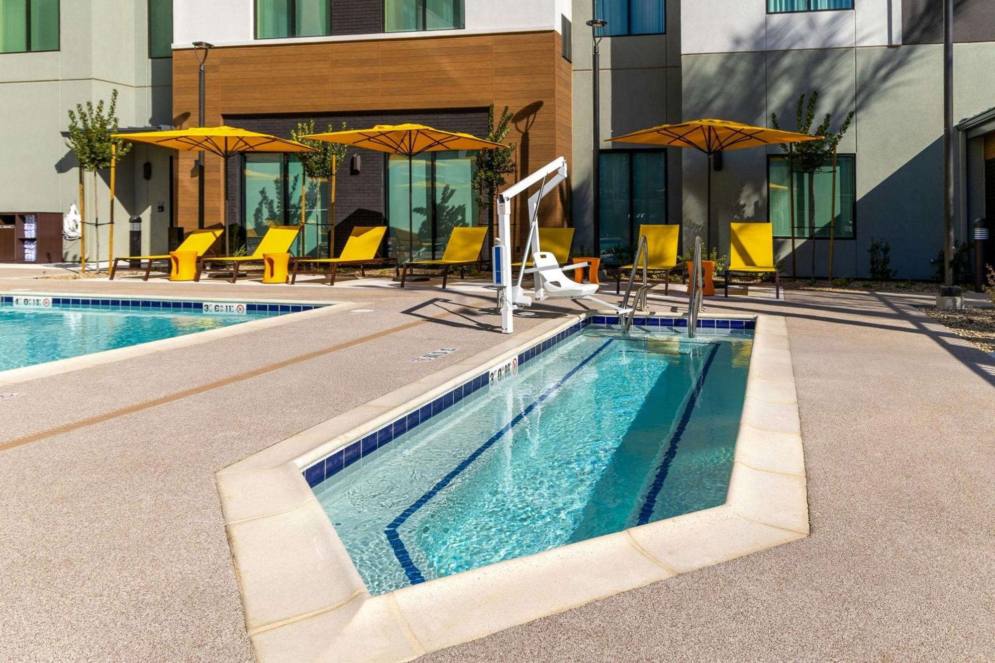 Residence Inn By Marriott Anaheim בריאה מראה חיצוני תמונה